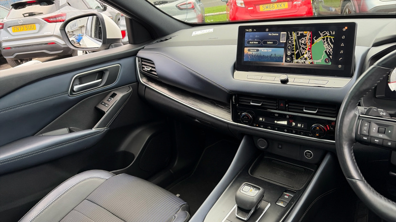 Nissan Qashqai 1.3 DiG-T MH 158 Tekna 5dr Xtronic Petrol Hatchback